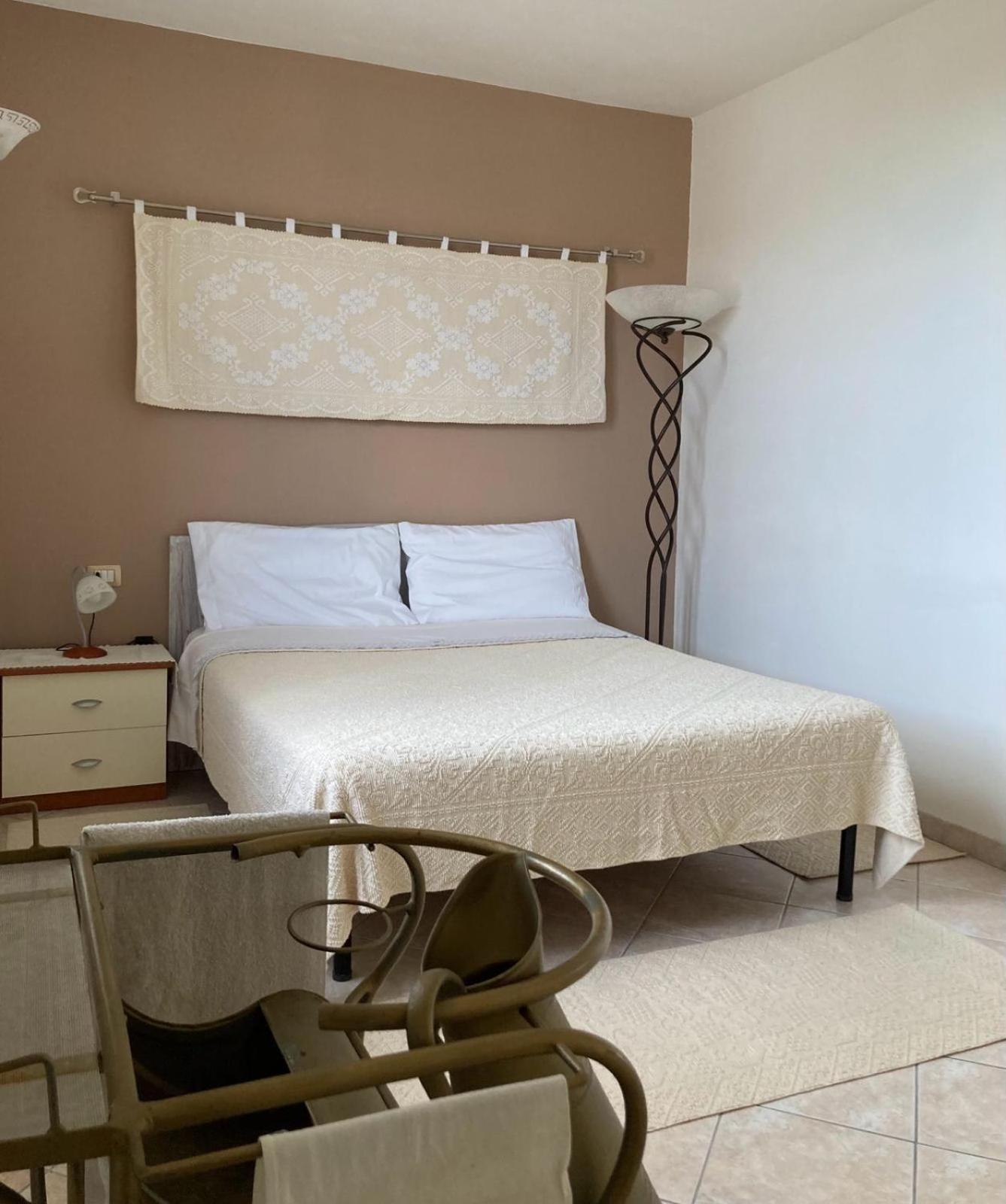 S'Imbusthouse Apartment Oristano Bagian luar foto
